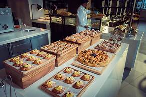 Cinnamon Life at City of Dreams