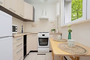 Wilanowska Studio Warsaw by Renters