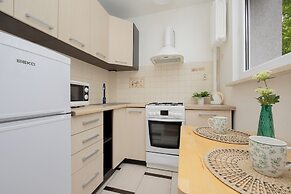 Wilanowska Studio Warsaw by Renters