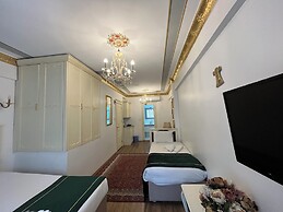 Saffron Hotel Old City