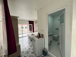 Saffron Hotel Old City