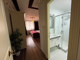 Saffron Hotel Old City