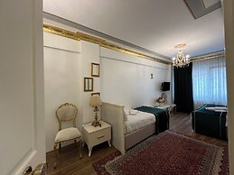 Saffron Hotel Old City