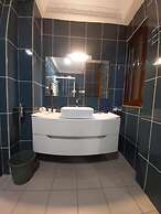 Noubou International Hotel Bonapriso