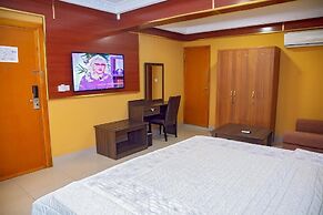 Noubou International Hotel Bonapriso