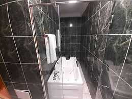 Noubou International Hotel Bonapriso