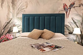 Vatican Cozy Suite - Liberty Collection