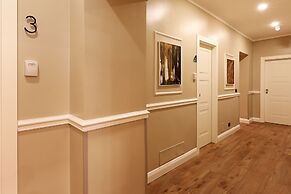 Vatican Cozy Suite - Liberty Collection