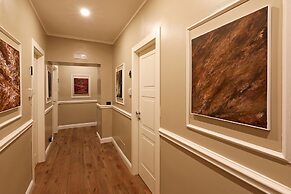 Vatican Cozy Suite - Liberty Collection