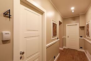 Vatican Cozy Suite - Liberty Collection