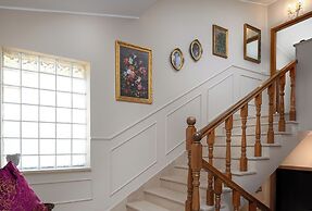 Storge Boutique Bed & Breakfast