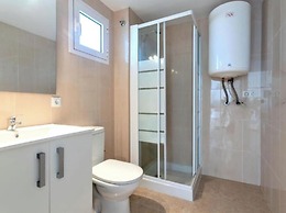 Neighbours Beach Apartments