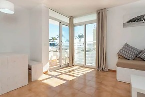 Neighbours Beach Apartments