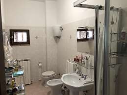 Home From Home in Passignano - Lakeside Views!