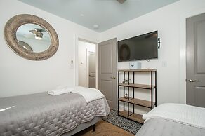 Perfect 10 3 Bedroom Home by RedAwning