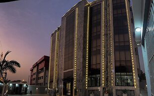 Mini Palace Luxury Suites