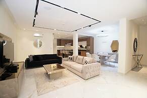 Mini Palace Luxury Suites