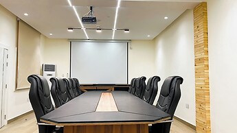 Mini Palace Luxury Suites