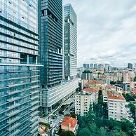 Studio at Torun Center 5 min to Metro and Astoria