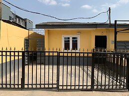Lagos - 1bed - Sleeps 2 - Aircon - Free Parking