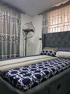 Lagos - 1bed - Sleeps 2 - Aircon - Free Parking