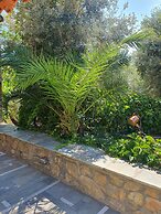 Elia Village by Irida Iris Group