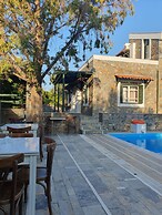 Elia Village by Irida Iris Group