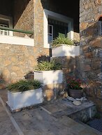 Elia Village by Irida Iris Group