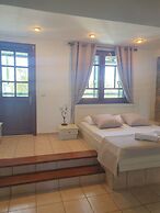 Elia Village by Irida Iris Group