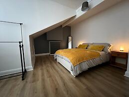 City Escape - Charming 2-bed House