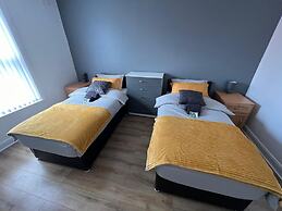 City Escape - Charming 2-bed House