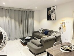 Embassy Gardens Royal Luxury Apartments