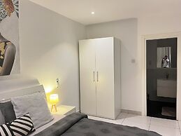 Embassy Gardens Royal Luxury Apartments