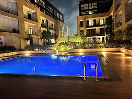 Embassy Gardens Royal Luxury Apartments