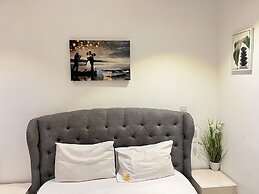 Embassy Gardens Royal Luxury Apartments