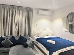 Embassy Gardens Royal Luxury Apartments