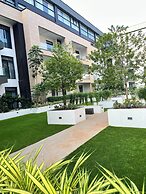 Embassy Gardens Royal Luxury Apartments