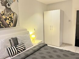 Embassy Gardens Royal Luxury Apartments