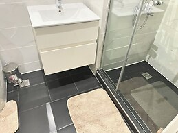 Embassy Gardens Royal Luxury Apartments