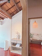 Moonlight Home Stay  For 2-12 persons