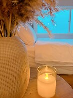 Moonlight Home Stay  For 2-12 persons