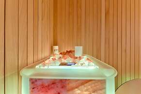 Golden Panorama Wellness & Spa