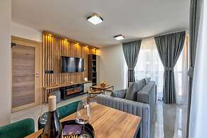 Golden Panorama Wellness & Spa