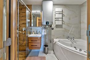 Golden Panorama Wellness & Spa