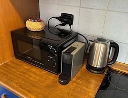 Remarkable 1-bed Apartment in Praha