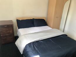 Immaculate 2-bed Apartment in Smethwick
