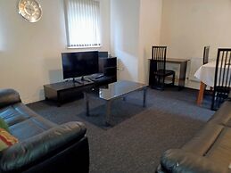 Serene Centra Smethwick Apartment Retreat