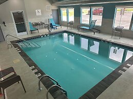 avid Hotel Harrisburg NE Hershey Area by IHG