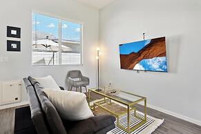 Gleaming Contemporary Home Pool  BBQ