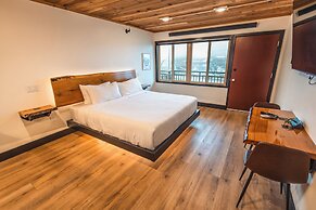 Waterfront on Glacier